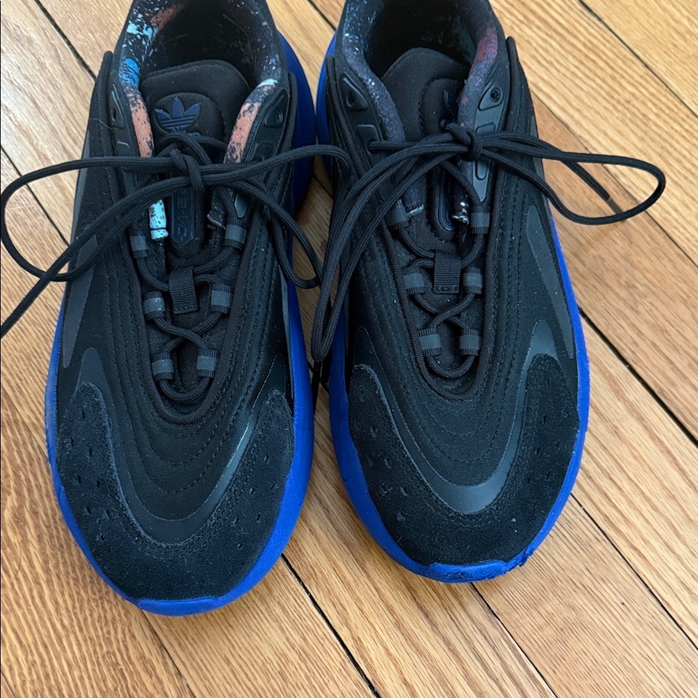 adidas Ozelia Sneakers - Black & Blue Sole - Picture 3 of 7